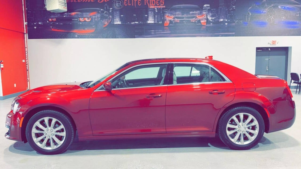 2018 Chrysler 300 for sale at Elite Rides in Detroit, MI