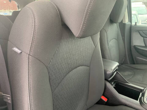 2016 GMC Acadia SLE-2