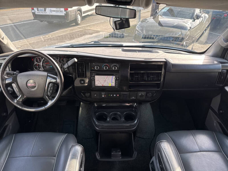 2017 GMC Savana 2500