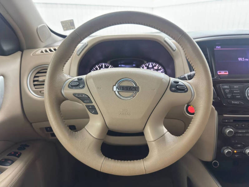 2013 Nissan Pathfinder Platinum