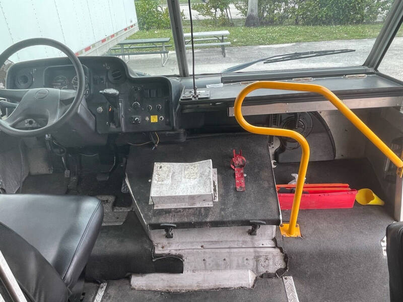 2011 Freightliner MT45 Chassis