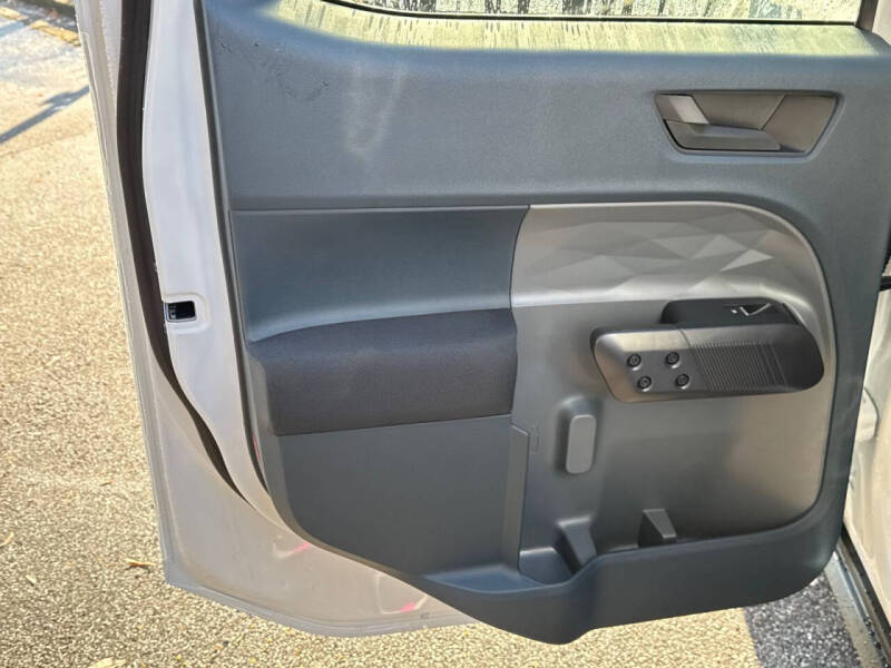 2025 Ford Maverick XL