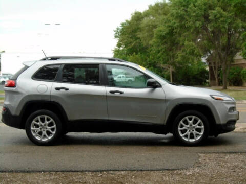 2016 Jeep Cherokee Sport