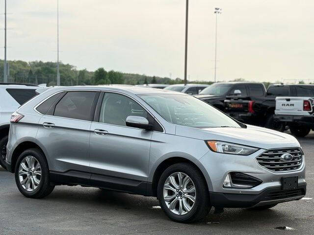 2022 Ford Edge Titanium