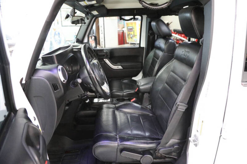 2012 Jeep Wrangler Unlimited Sahara