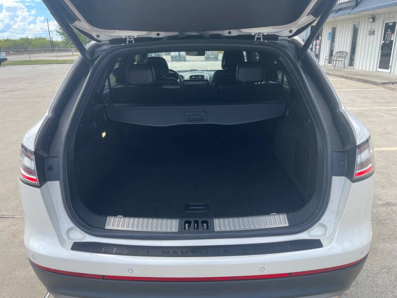 2019 Lincoln Nautilus Select