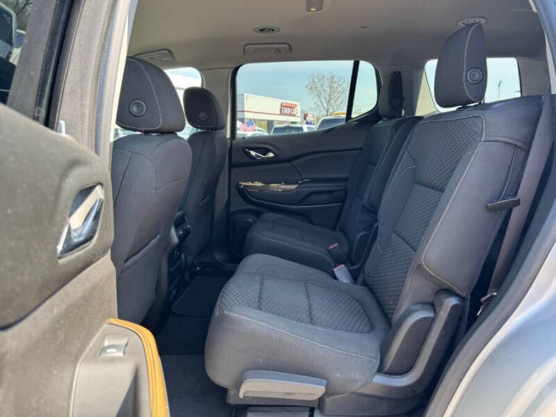2017 GMC Acadia SLE-2