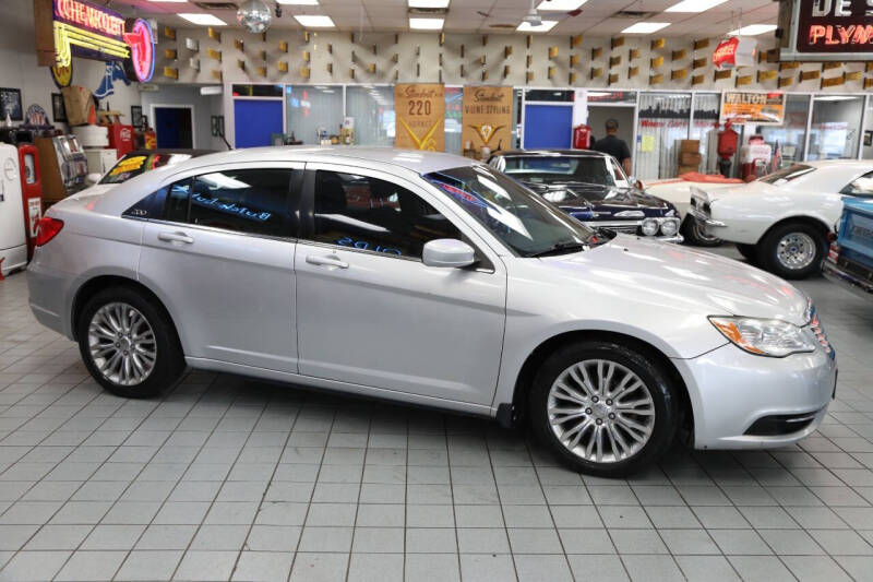 2012 Chrysler 200 LX