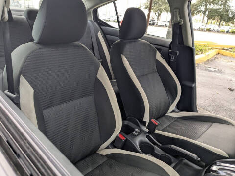 2021 Nissan Versa SV