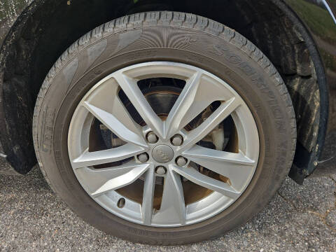 2017 Audi Q3 2.0T Premium Plus