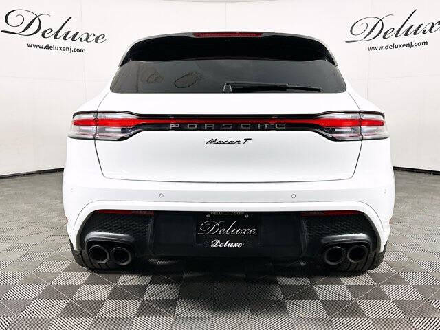 2023 Porsche Macan T