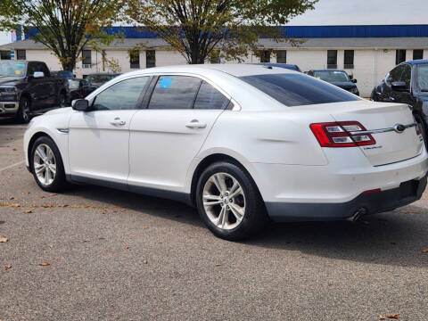 2013 Ford Taurus SEL