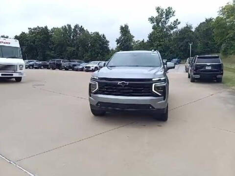 2025 Chevrolet Suburban RST