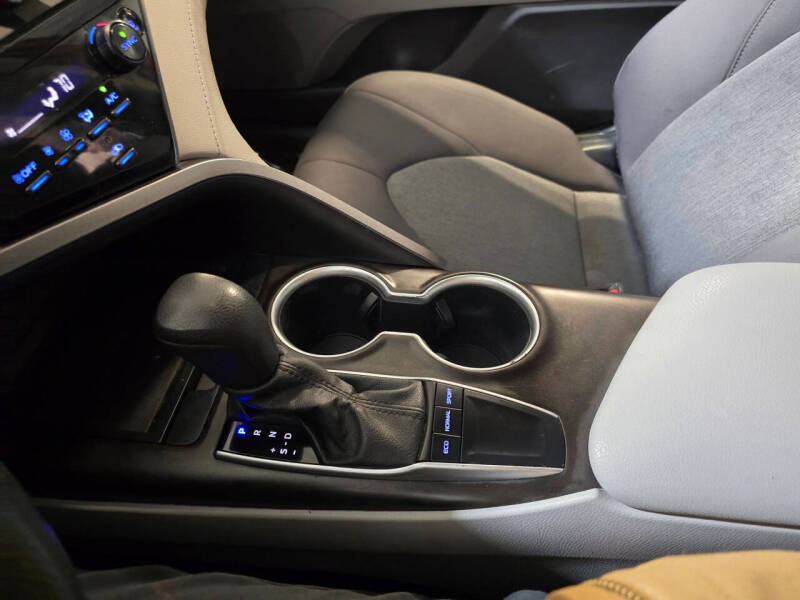 2022 Toyota Camry LE