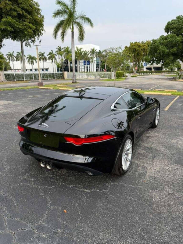 2017 Jaguar F-TYPE Premium
