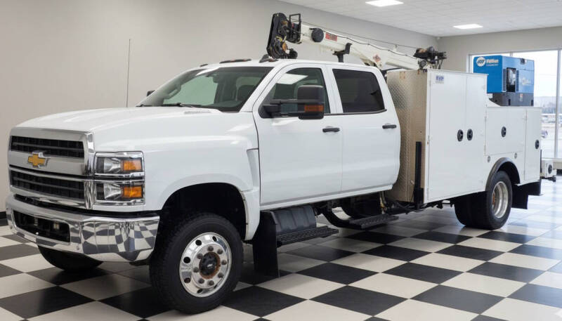 2020 Chevrolet Silverado 4500 Medium Duty Chassis Cab Work Truck's photo