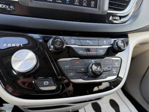 2018 Chrysler Pacifica Touring L