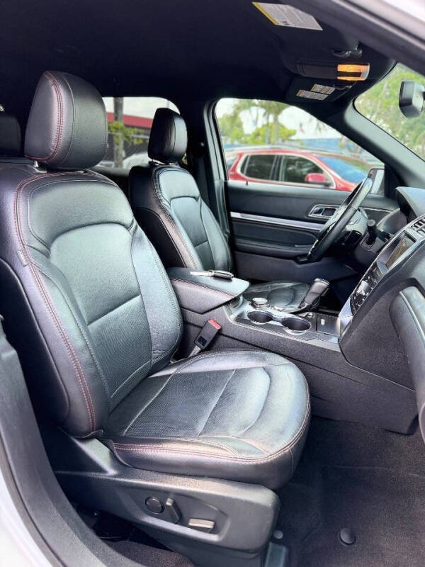 2019 Ford Explorer Sport