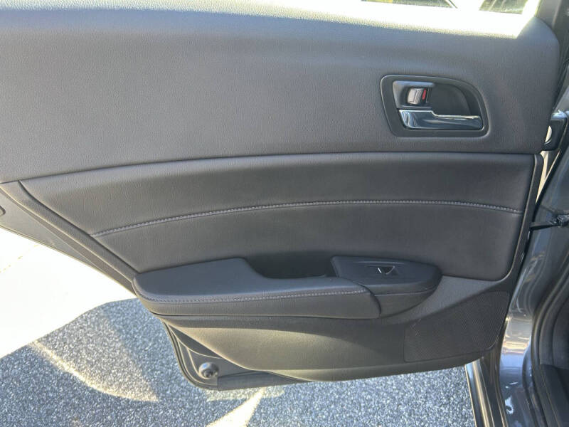 2013 Acura ILX 2.0L w/Tech