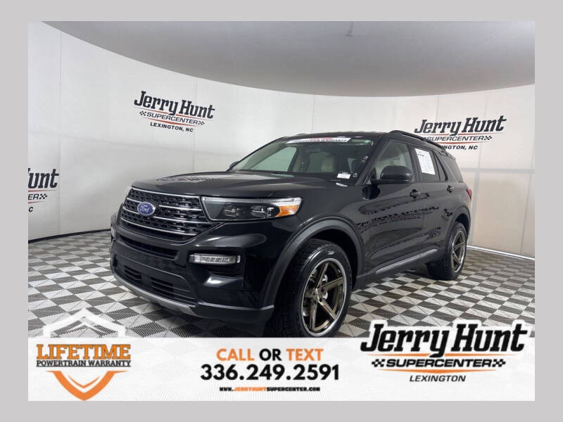 2023 Ford Explorer XLT's photo