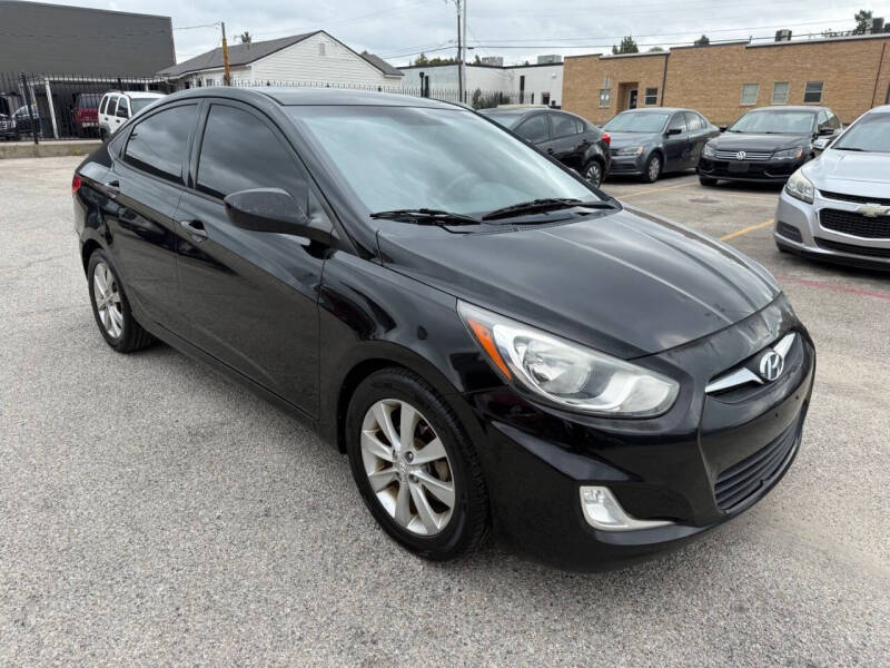 2013 Hyundai Accent GLS