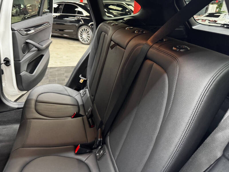 2017 BMW X1 sDrive28i