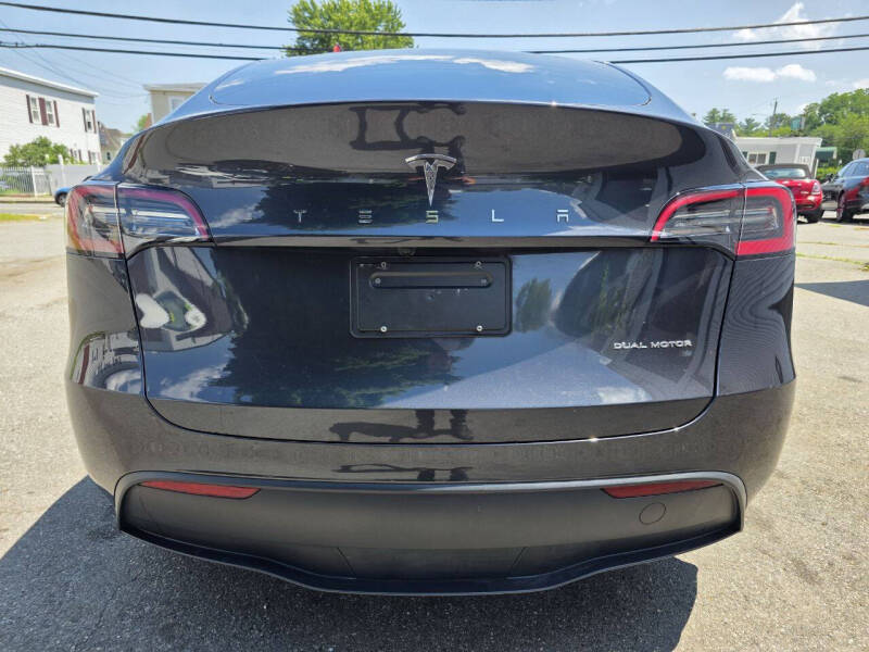 2024 Tesla Model Y Long Range