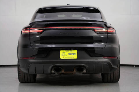 2022 Porsche Cayenne Turbo S E-Hybrid Coupe