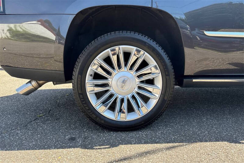 2017 Cadillac Escalade Platinum