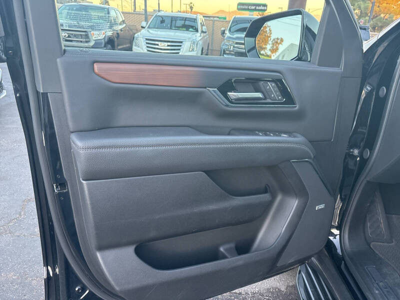 2025 GMC Yukon XL Denali