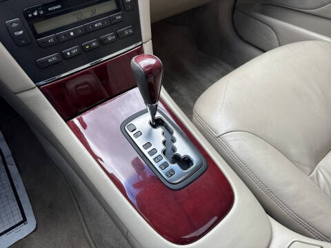 2003 Lexus ES 300