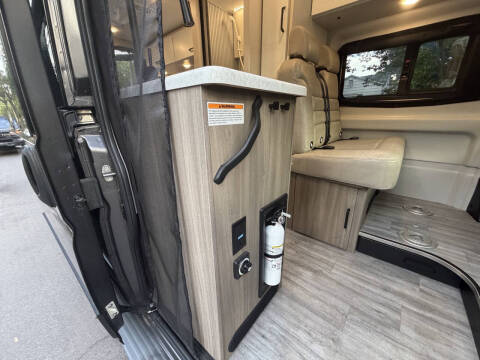 2024 Thor Motor Coach Dazzle