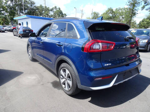 2017 Kia Niro LX
