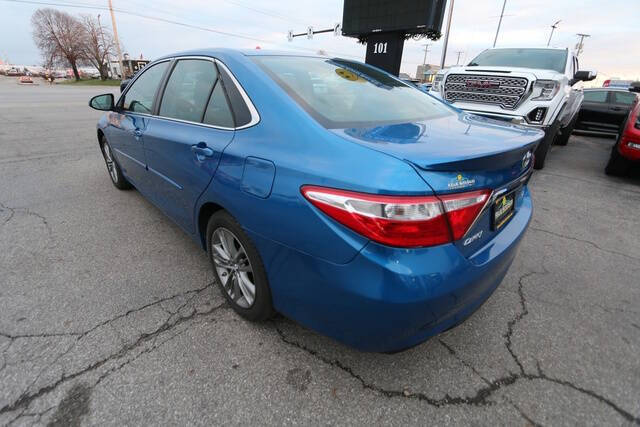 2017 Toyota Camry SE