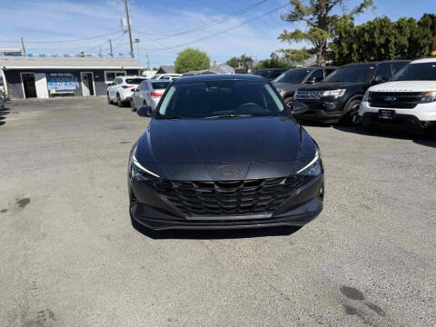 2023 Hyundai Elantra