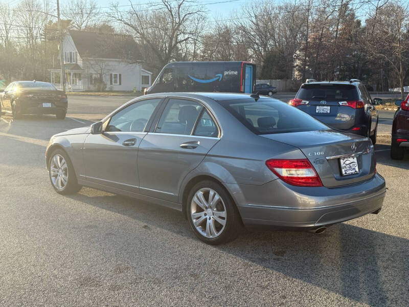 2010 Mercedes-Benz C-Class C300 Luxury photo 8