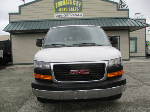 2022 GMC Savana 2500