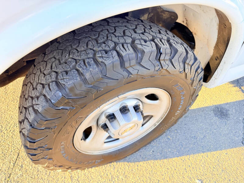 2023 Chevrolet Express 2500