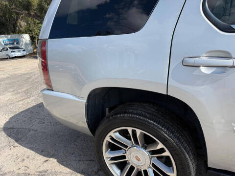 2012 Cadillac Escalade Premium