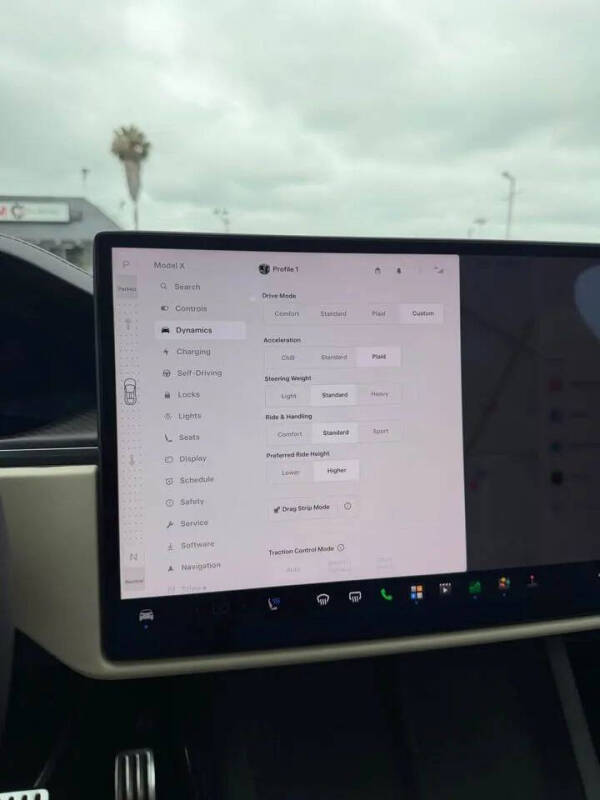 2026 Tesla Model X Plaid