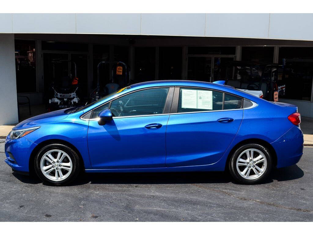 2017 Chevrolet Cruze for sale at EARL DUFF PRE-OWNED CENTER in Harriman, TN