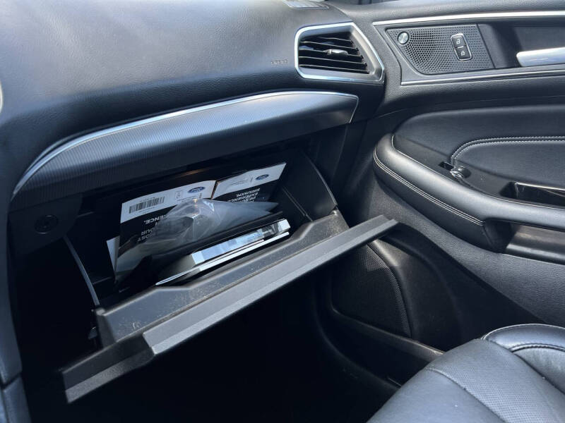 2019 Ford Edge Titanium