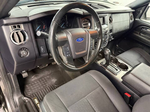 2017 Ford Expedition XL Fleet