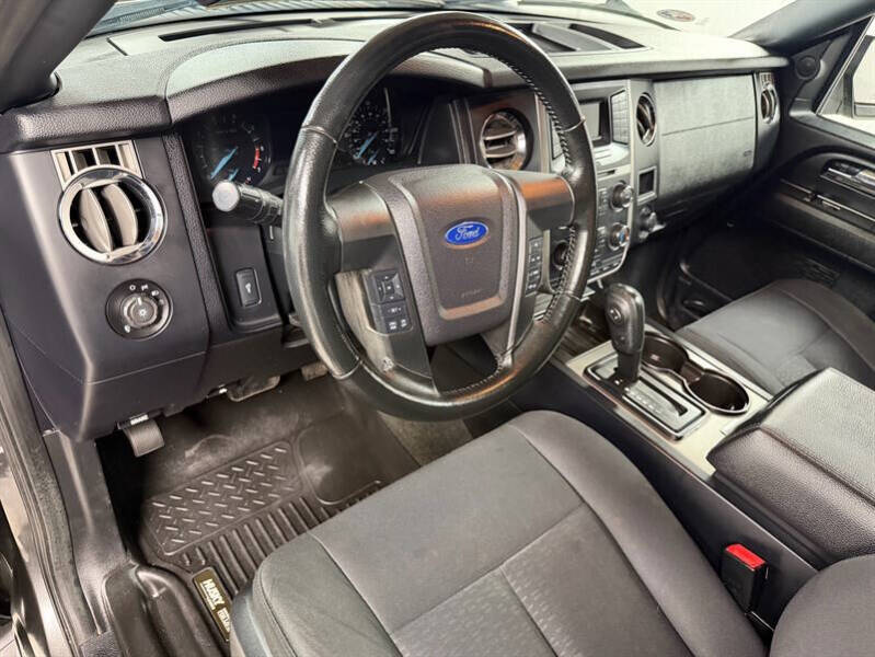 2017 Ford Expedition XL Fleet