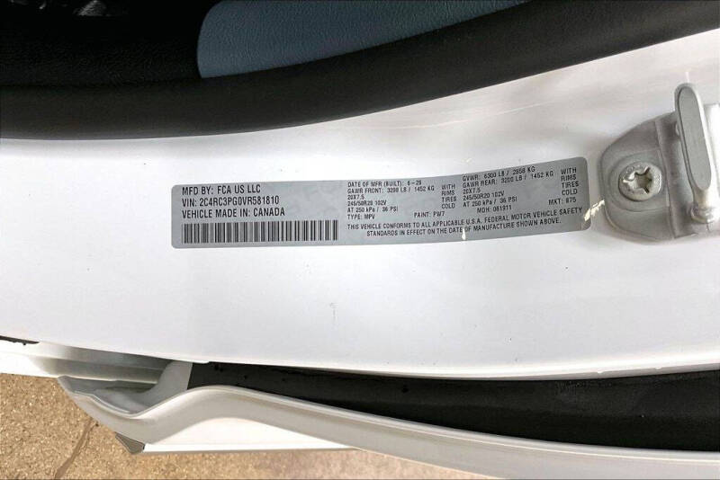 2027 Chrysler Pacifica Pinnacle
