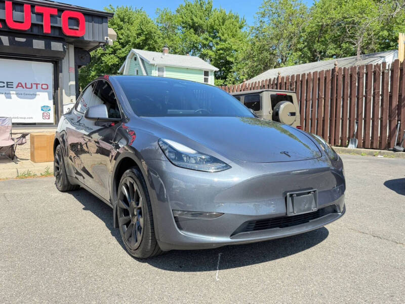 2024 Tesla Model Y Long Range