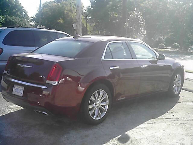 2017 Chrysler 300 Limited