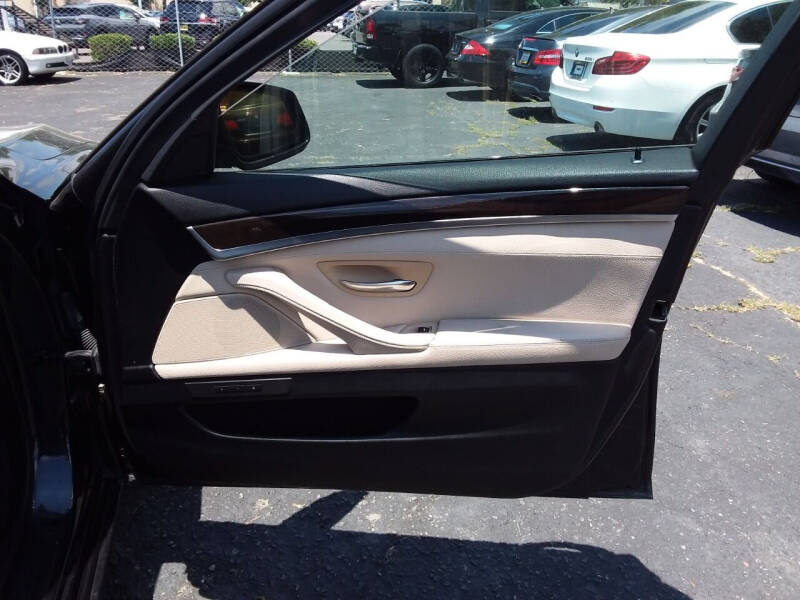 2012 BMW 5 Series 535i