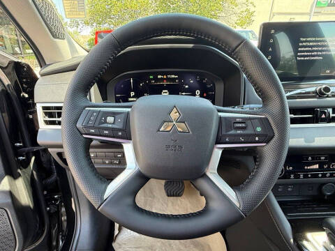 2026 Mitsubishi Outlander PHEV SE