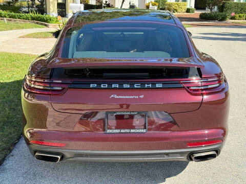 2018 Porsche Panamera 4 Executive